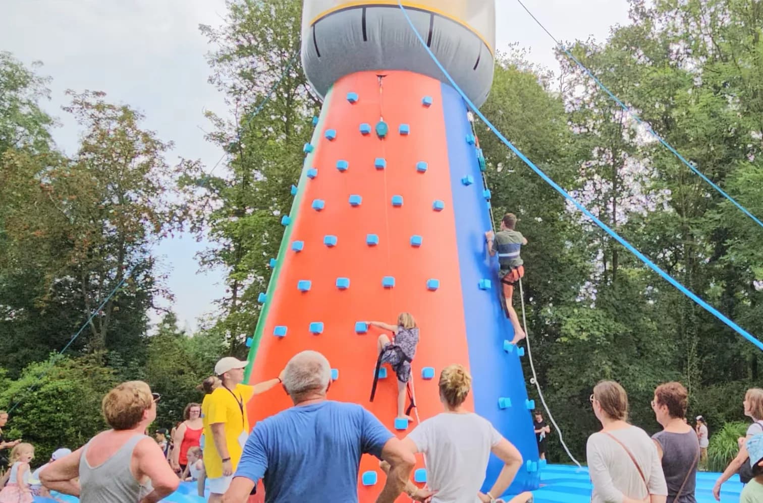 À Hazebrouck, le jardin public devient un parc d'attractions gratuit pendant deux semaines